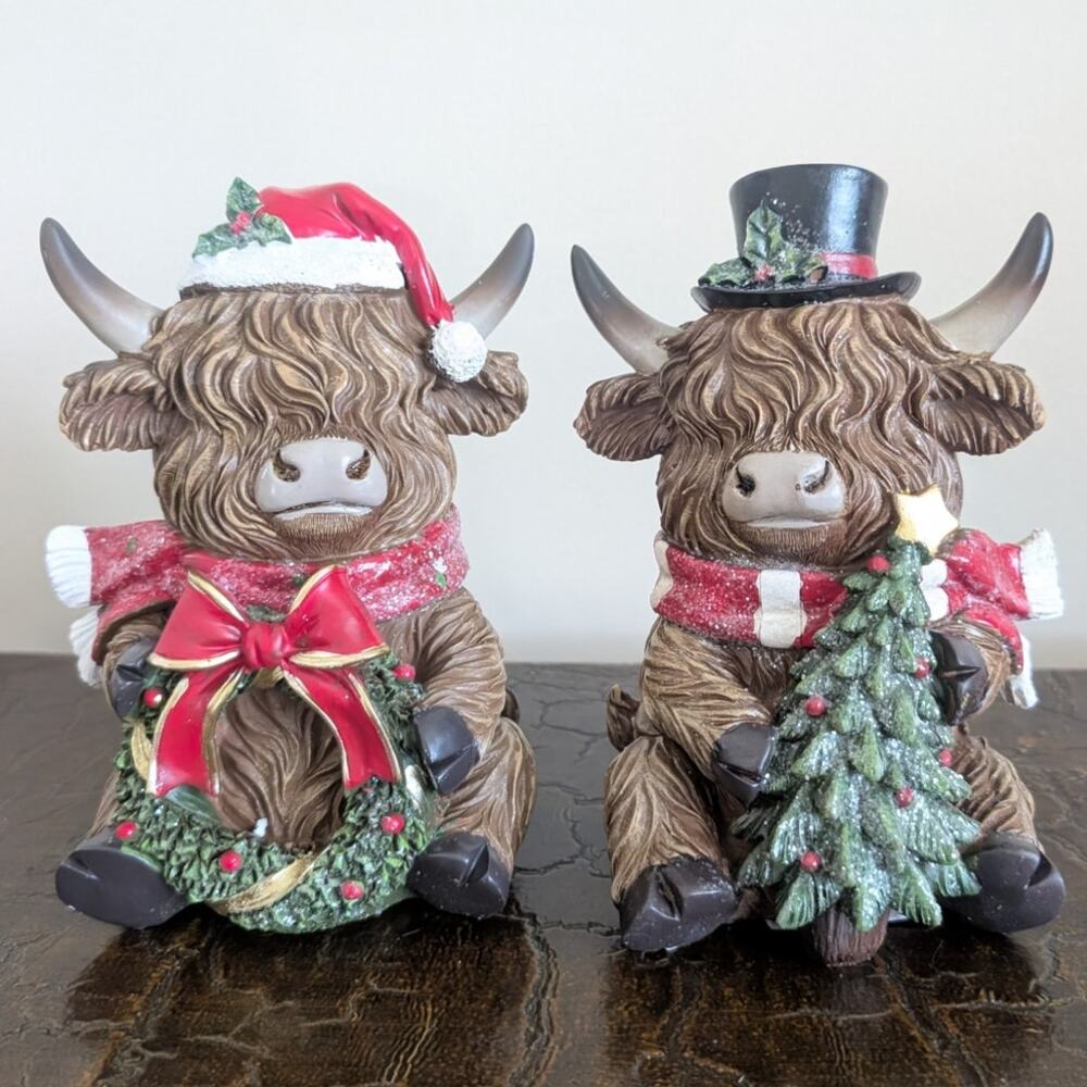 NEW 2026 Hobby Lobby Christmas Highland Cow Wreath Tree Top Hat 8" Set of 2